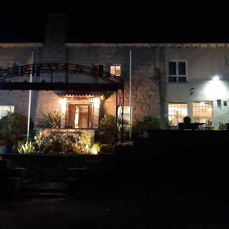 Hotel Sierra Oriente Guadarrama Exterior photo
