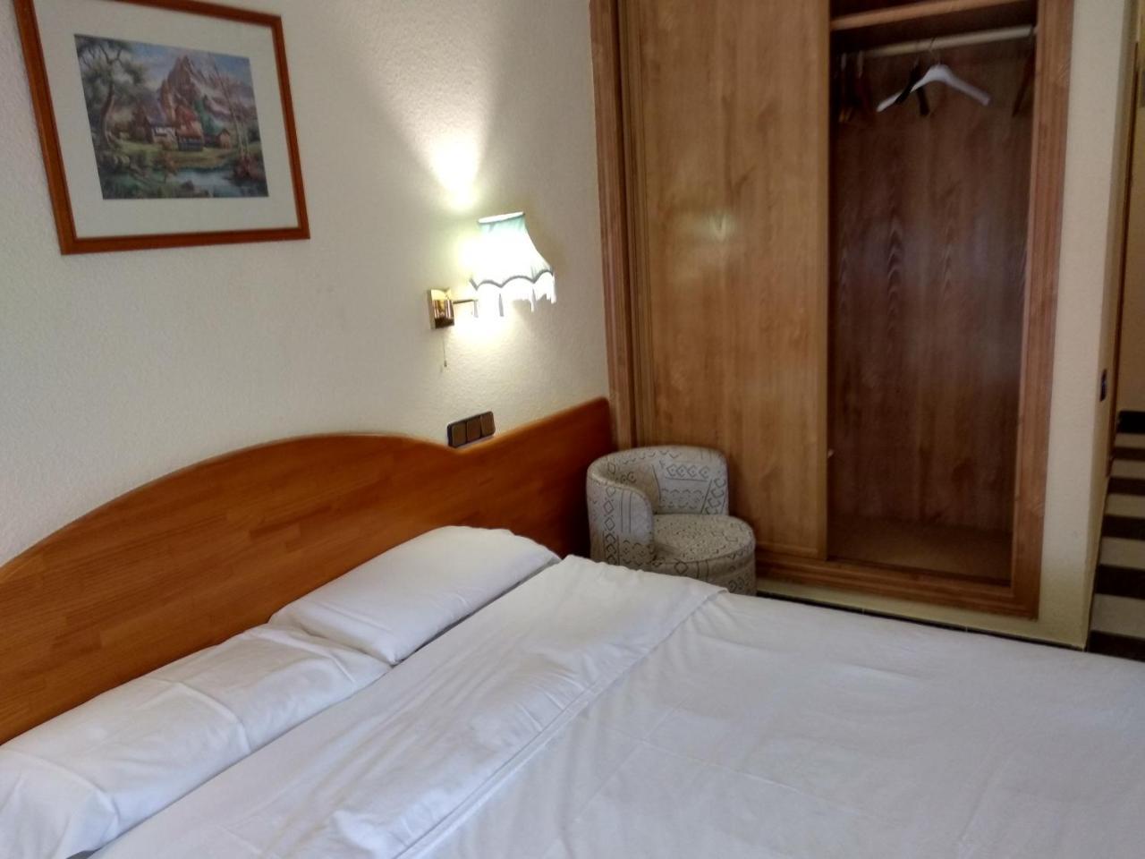 Hotel Sierra Oriente Guadarrama Exterior photo