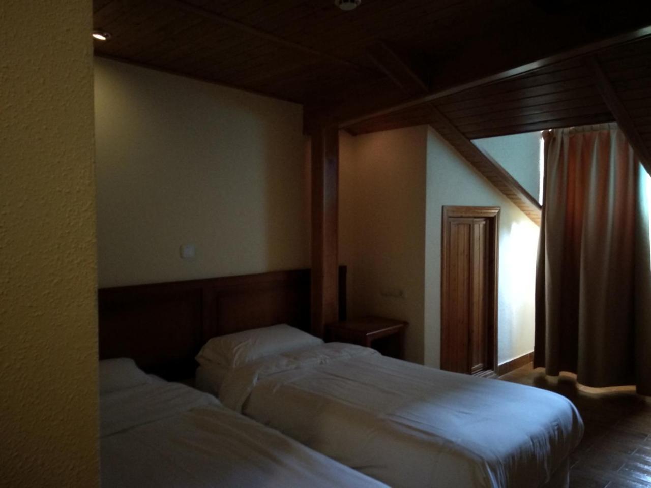 Hotel Sierra Oriente Guadarrama Exterior photo