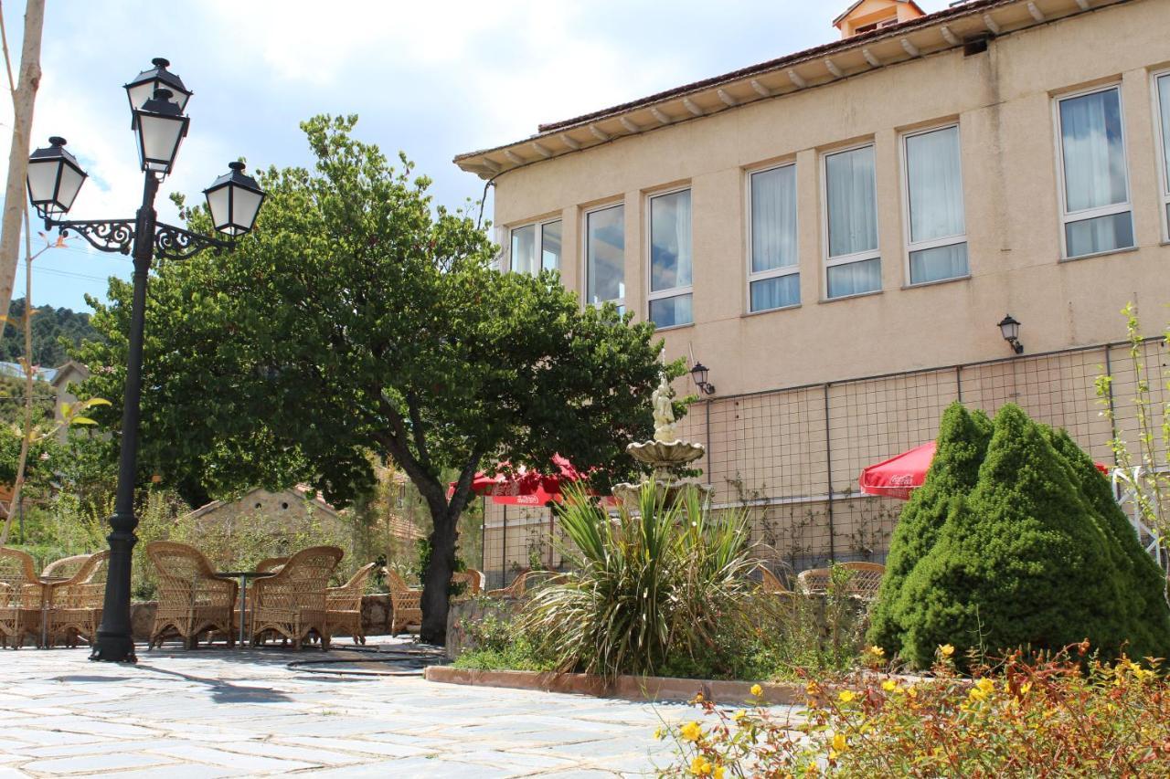 Hotel Sierra Oriente Guadarrama Exterior photo